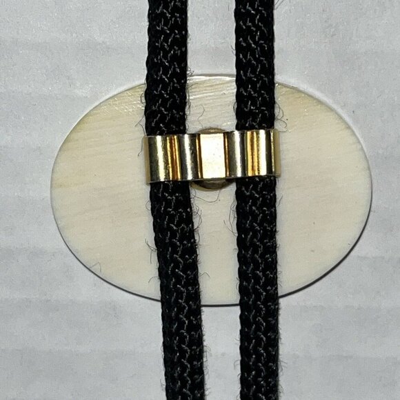 Hand Carved Scrimshaw Bolo Tie Black Shoe String Style Shape Hardware Ocean Life - Picture 4 of 4